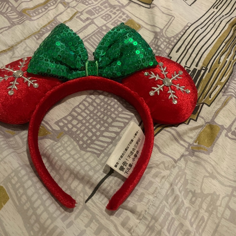 Disney park Minnie ears Christmas
